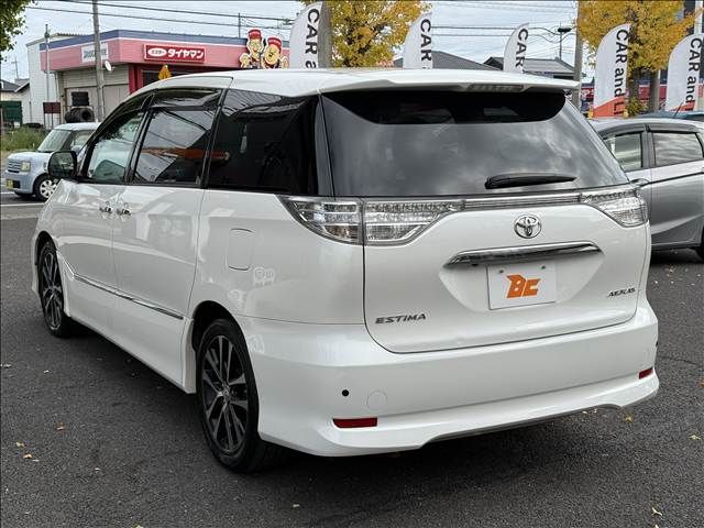 TOYOTA ESTIMA 2015