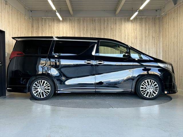 TOYOTA ALPHARD 2015