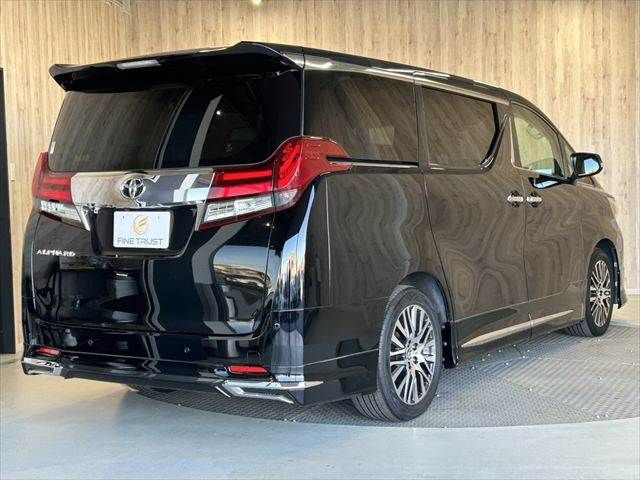 TOYOTA ALPHARD 2015
