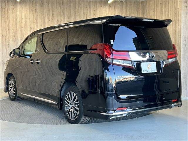 TOYOTA ALPHARD 2015