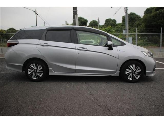 HONDA SHUTTLE HYBRID 2022
