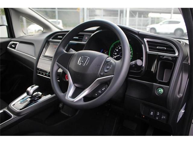 HONDA SHUTTLE HYBRID 2022