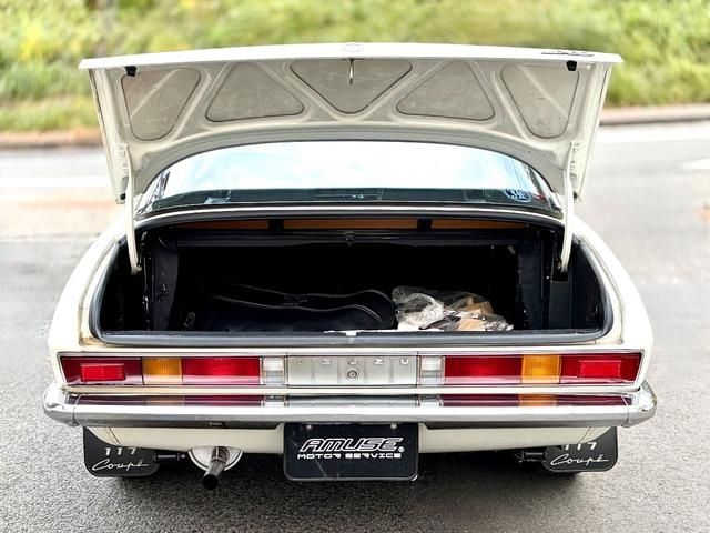 ISUZU 117 COUPE 1974