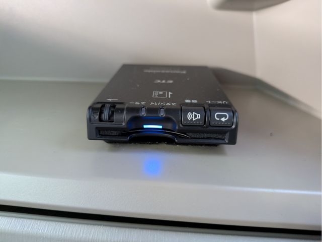 TOYOTA PRIUS Alpha 2015