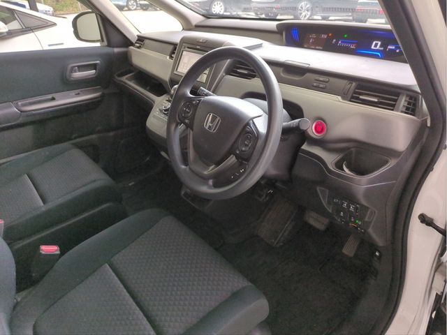 HONDA FREED plus 2018