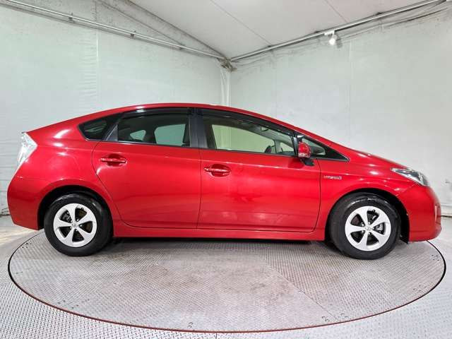 TOYOTA PRIUS 2015