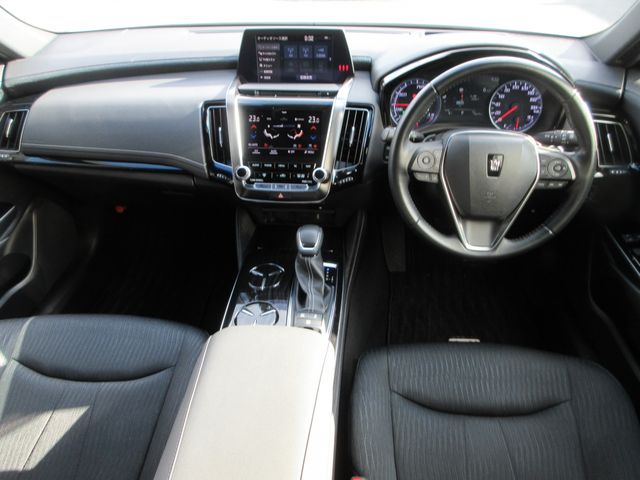 TOYOTA CROWN sedan hybrid 4WD 2019