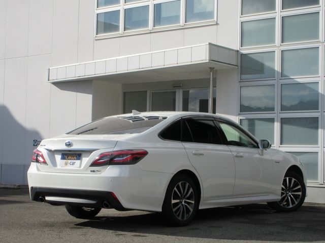 TOYOTA CROWN sedan hybrid 4WD 2019