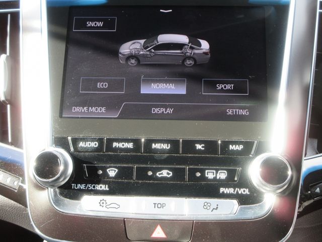 TOYOTA CROWN sedan hybrid 4WD 2019