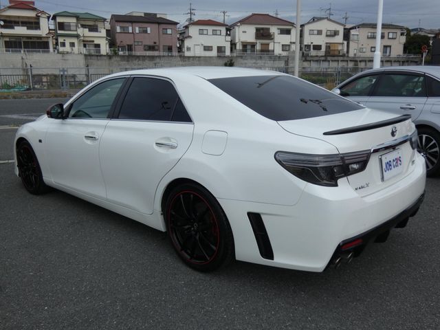 TOYOTA MARK X 2016