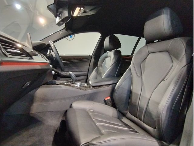 BMW BMW 5series TOURING 2018