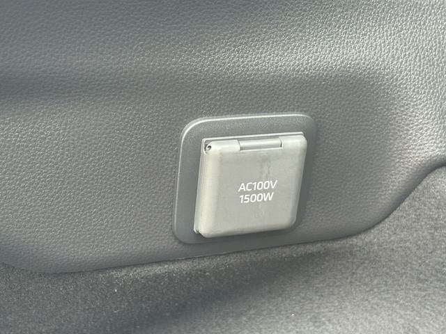 TOYOTA PRIUS PHV 2023