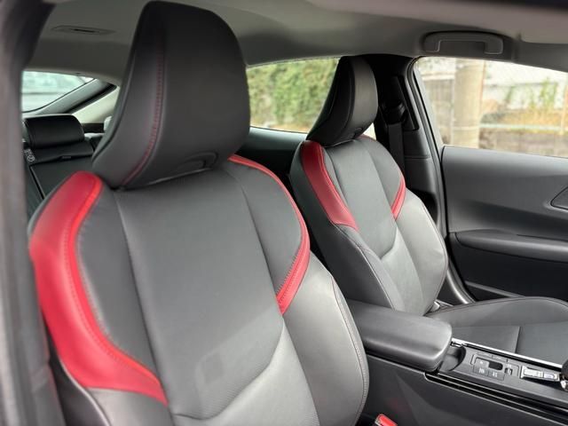 TOYOTA PRIUS PHV 2023