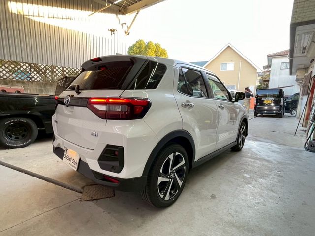 TOYOTA RAIZE HYBRID 2025