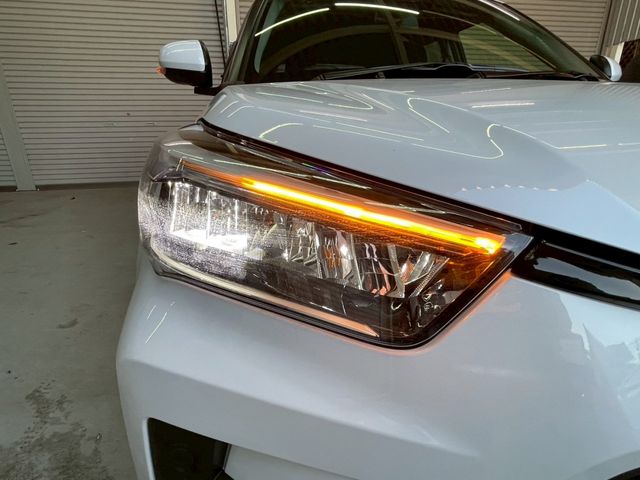 TOYOTA RAIZE HYBRID 2025