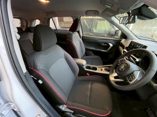 TOYOTA RAIZE HYBRID 2025