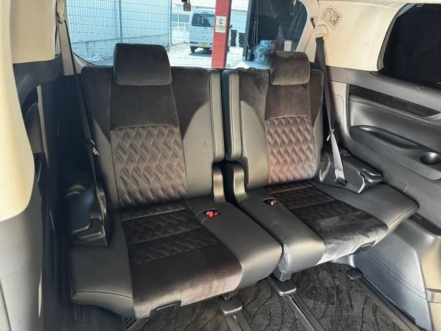 TOYOTA VELLFIRE  HYBRID 4WD 2015