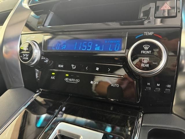 TOYOTA VELLFIRE  HYBRID 4WD 2015