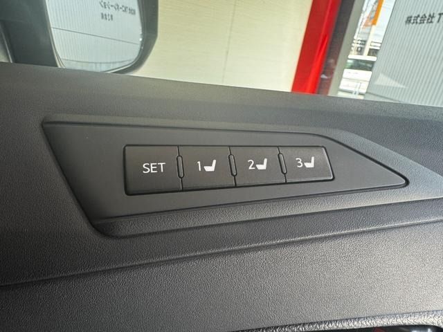 TOYOTA VELLFIRE  HYBRID 4WD 2015