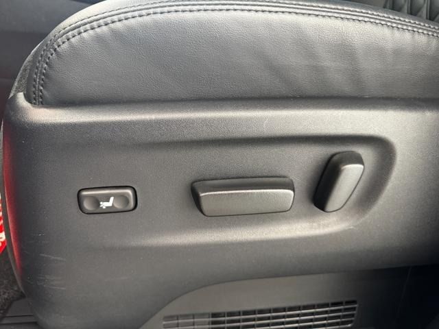 TOYOTA VELLFIRE  HYBRID 4WD 2015