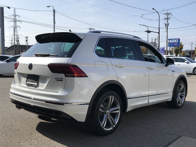 VOLKSWAGEN VOLKSWAGEN TIGUAN 2019