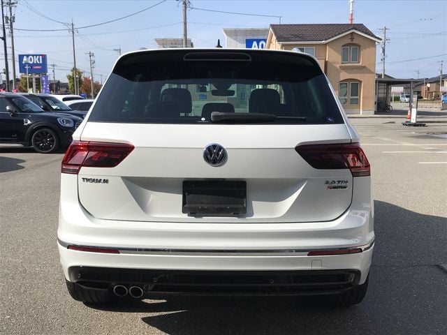 VOLKSWAGEN VOLKSWAGEN TIGUAN 2019