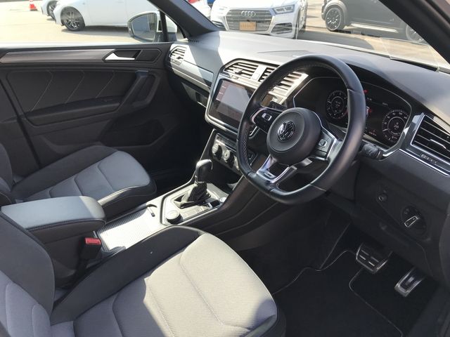 VOLKSWAGEN VOLKSWAGEN TIGUAN 2019