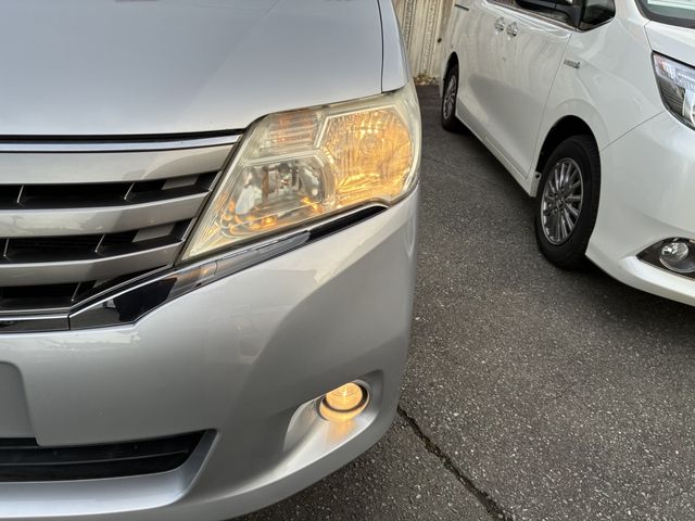 NISSAN SERENA  WG 4WD 2011