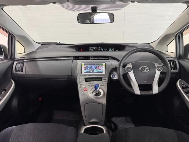 TOYOTA PRIUS 2012