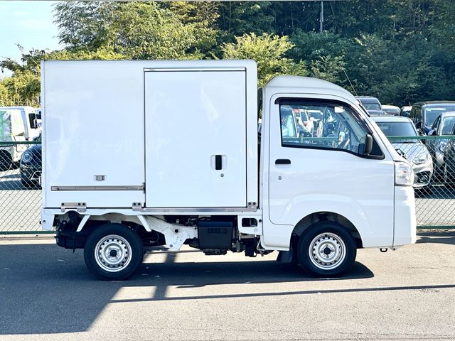 DAIHATSU HIJET truck 2018