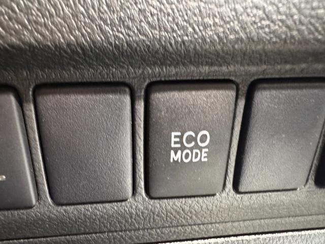 TOYOTA VELLFIRE 2013