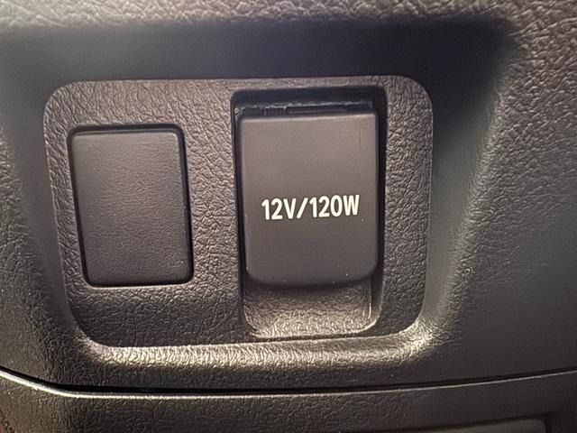 TOYOTA VELLFIRE 2013