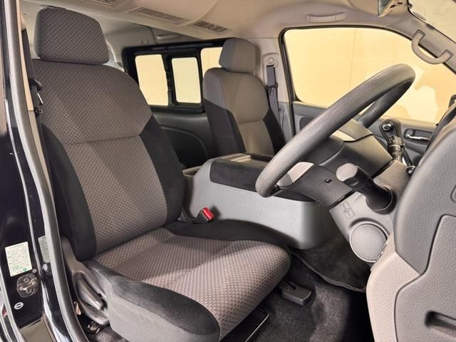 NISSAN NV350 CARAVAN 2016