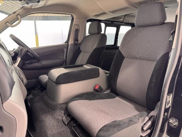 NISSAN NV350 CARAVAN 2016