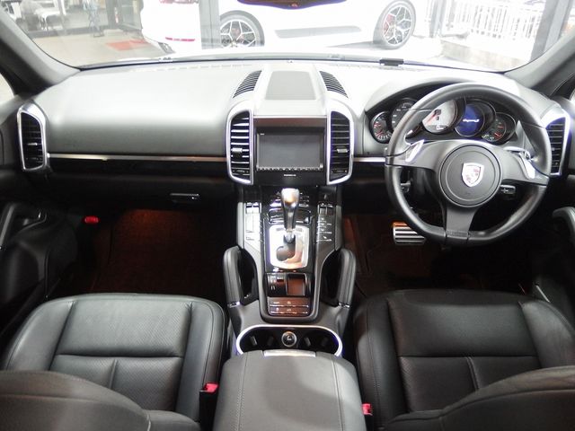 PORSCHE PORSCHE Cayenne 2011