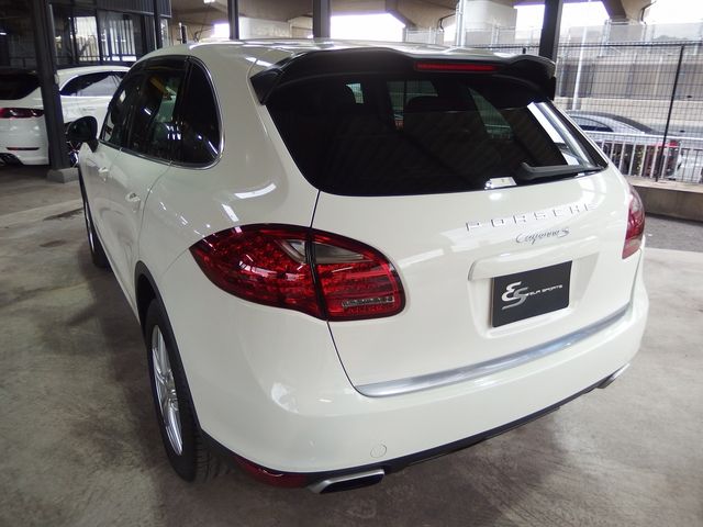 PORSCHE PORSCHE Cayenne 2011