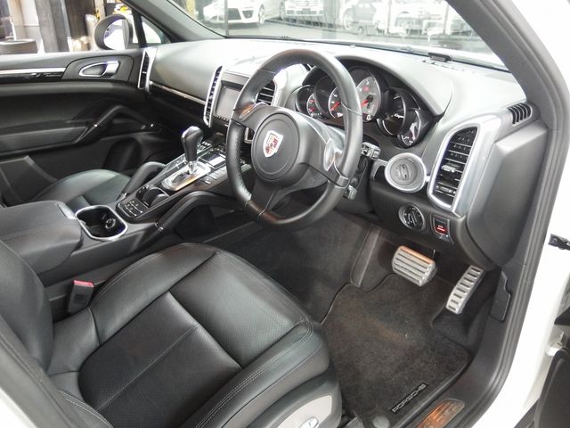 PORSCHE PORSCHE Cayenne 2011