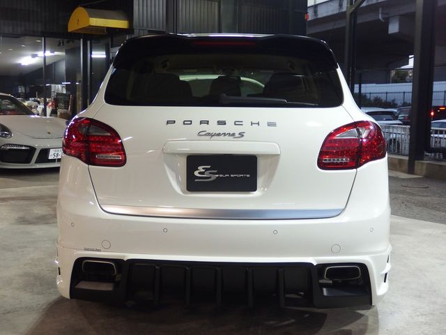 PORSCHE PORSCHE Cayenne 2011