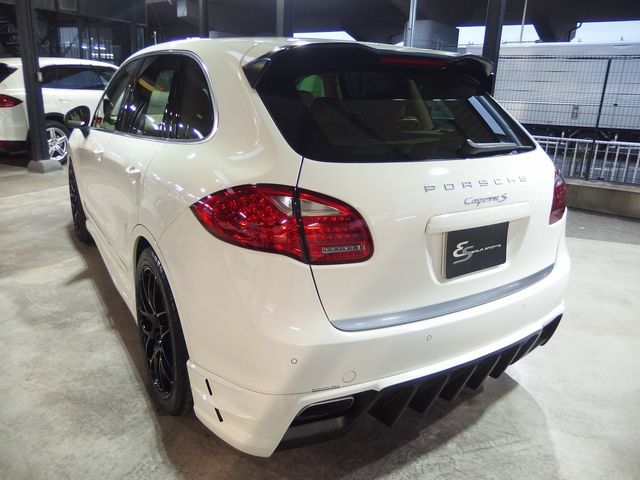 PORSCHE PORSCHE Cayenne 2011