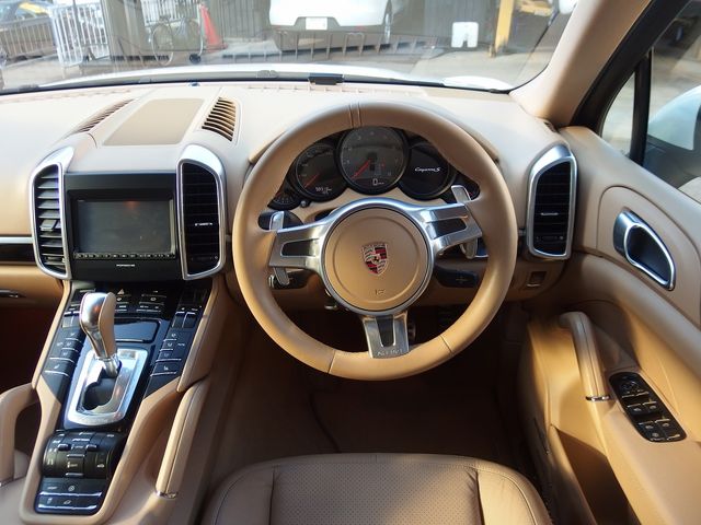 PORSCHE PORSCHE Cayenne 2011