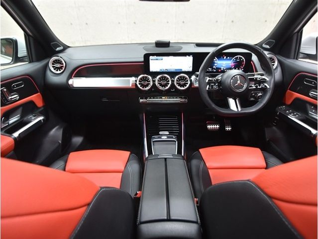 MERCEDES BENZ MERCEDES BENZ GLB 2023