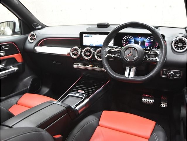 MERCEDES BENZ MERCEDES BENZ GLB 2023