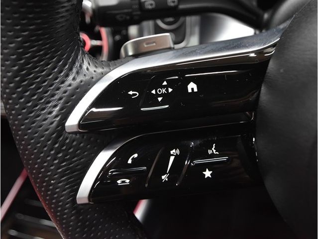 MERCEDES BENZ MERCEDES BENZ GLB 2023