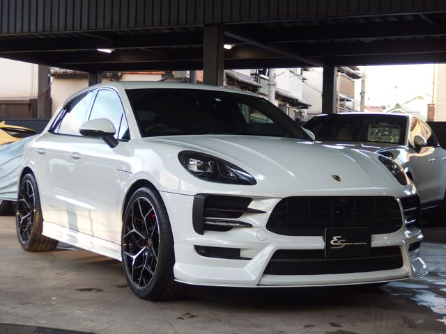 PORSCHE PORSCHE Macan 2020