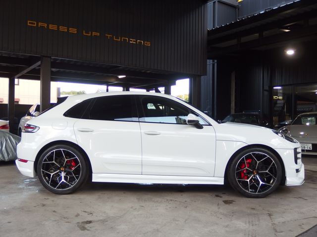 PORSCHE PORSCHE Macan 2020