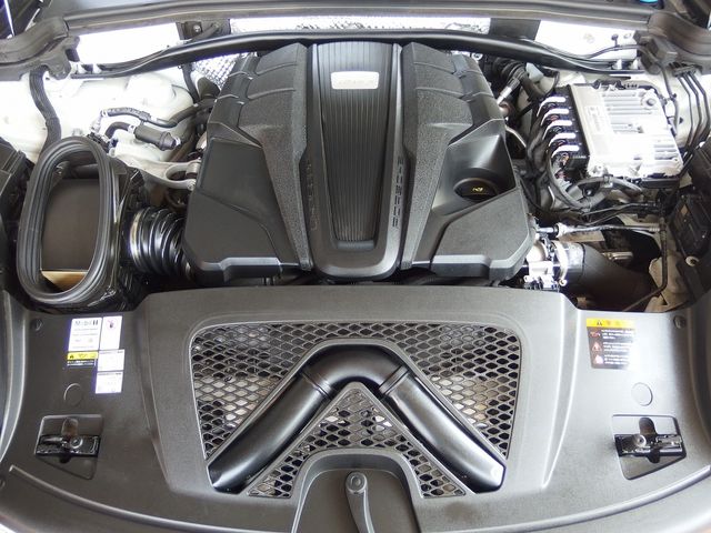 PORSCHE PORSCHE Macan 2020