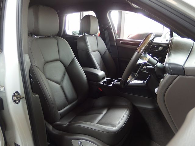 PORSCHE PORSCHE Macan 2020