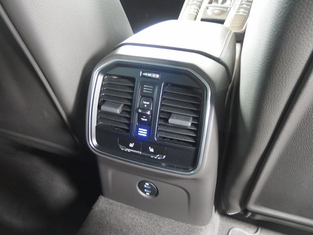 PORSCHE PORSCHE Macan 2020