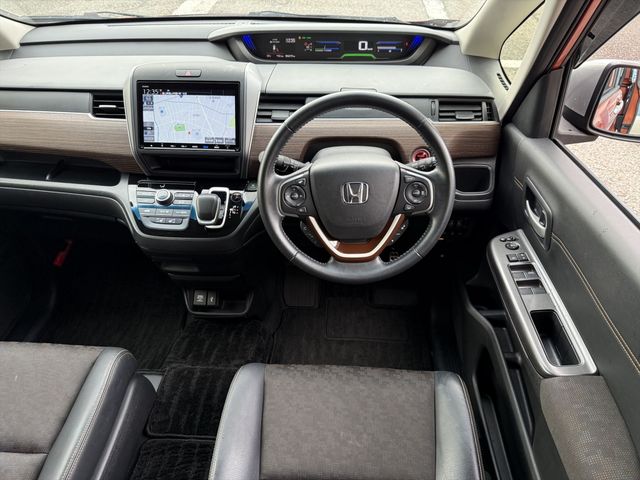 HONDA FREED plus HYBRID 2021