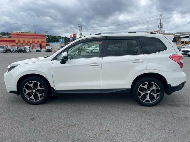 SUBARU FORESTER 2015